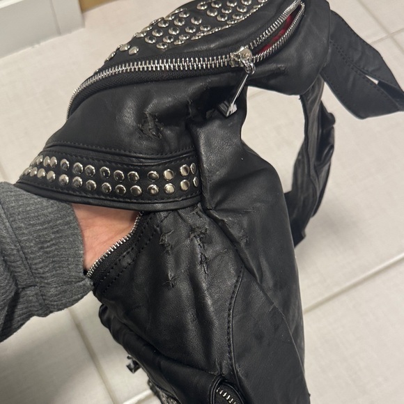 Black Studded Crossbody Bag - Picture 10 of 12